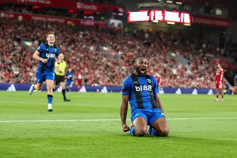 ليفربول يهزم خماسي الدوري الإنجليزي في سباق التعاقد مع سيمينيو